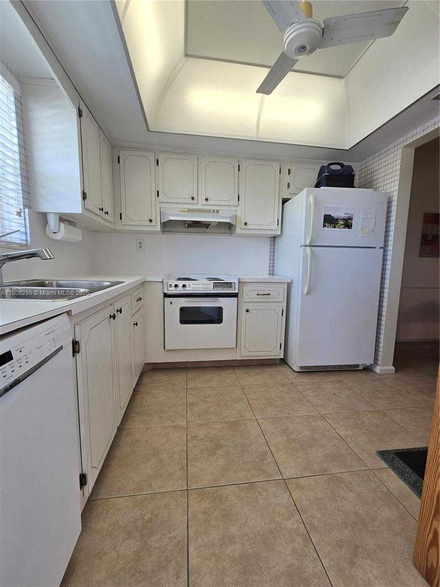 Small Image of 2121 NORTH EAST 68TH ST #210, Fort Lauderdale Number 8