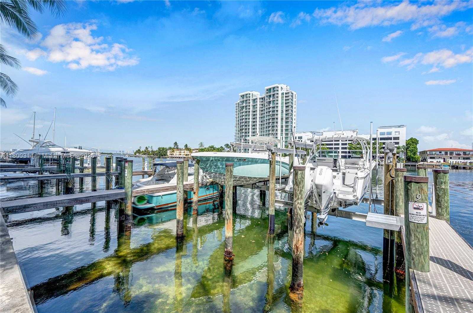 Small Image of 7929 WEST DR #1601, North Bay Village Number 41