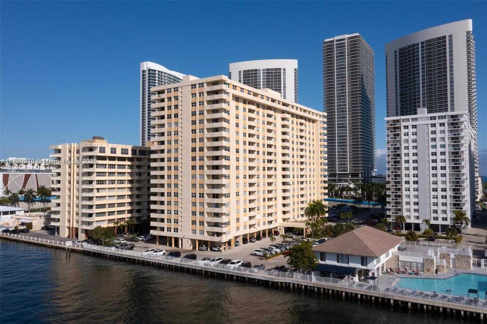 Small Image of 1833 #1708, Hallandale Beach Number 28