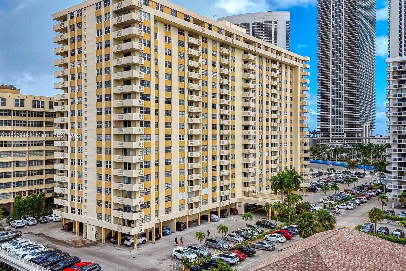 Small Image of 1833 #1708, Hallandale Beach Number 34