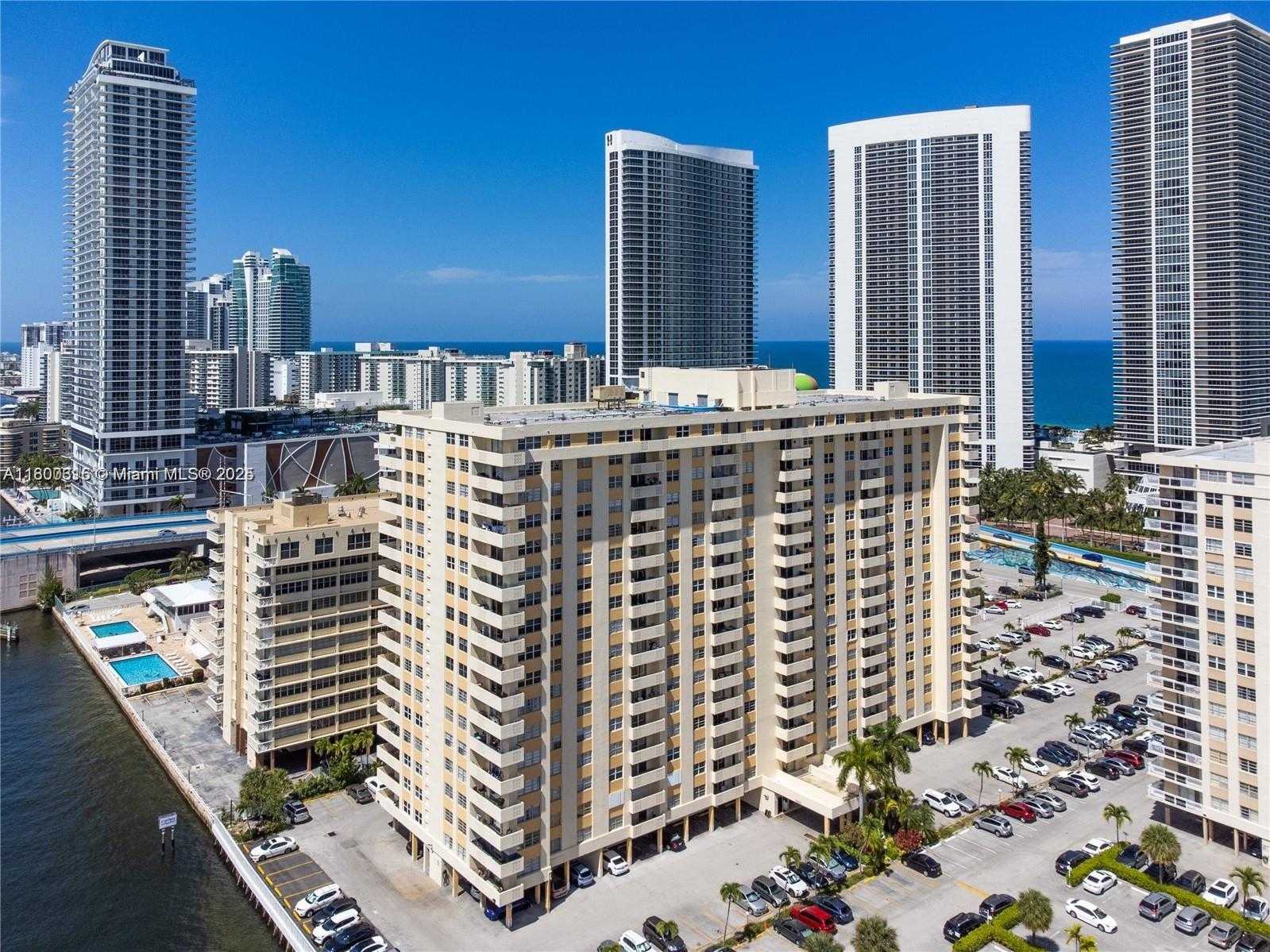 Small Image of 1833 #1708, Hallandale Beach Number 35