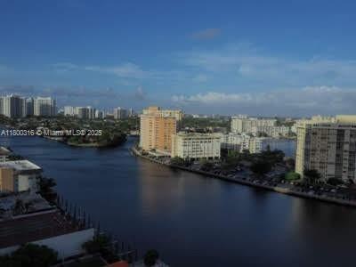 Small Image of 1833 #1708, Hallandale Beach Number 4