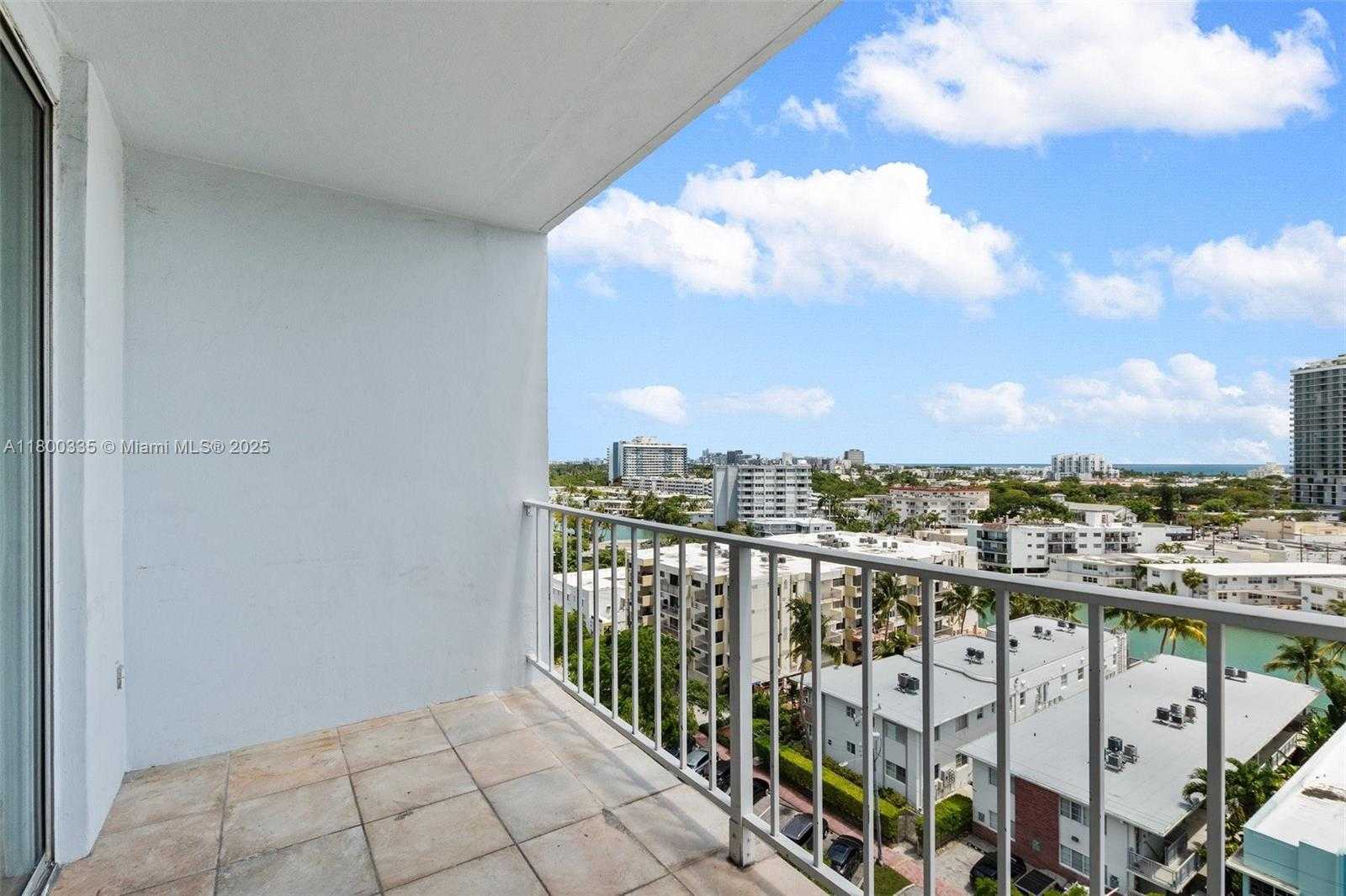 Small Image of 6900 BAY DR #10I, Miami Beach Number 25