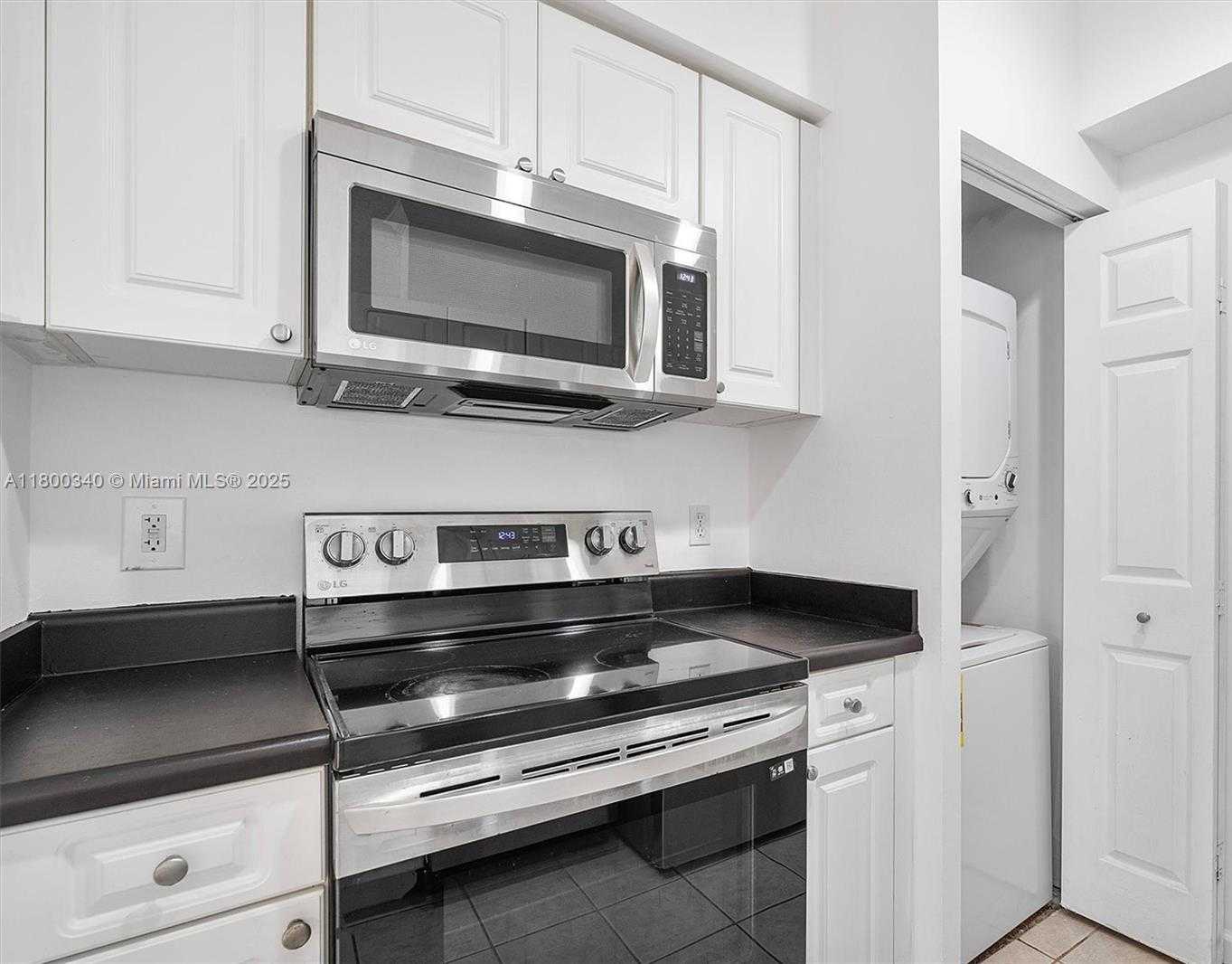 Small Image of 17150 NORTH BAY RD #2619, Sunny Isles Beach Number 11
