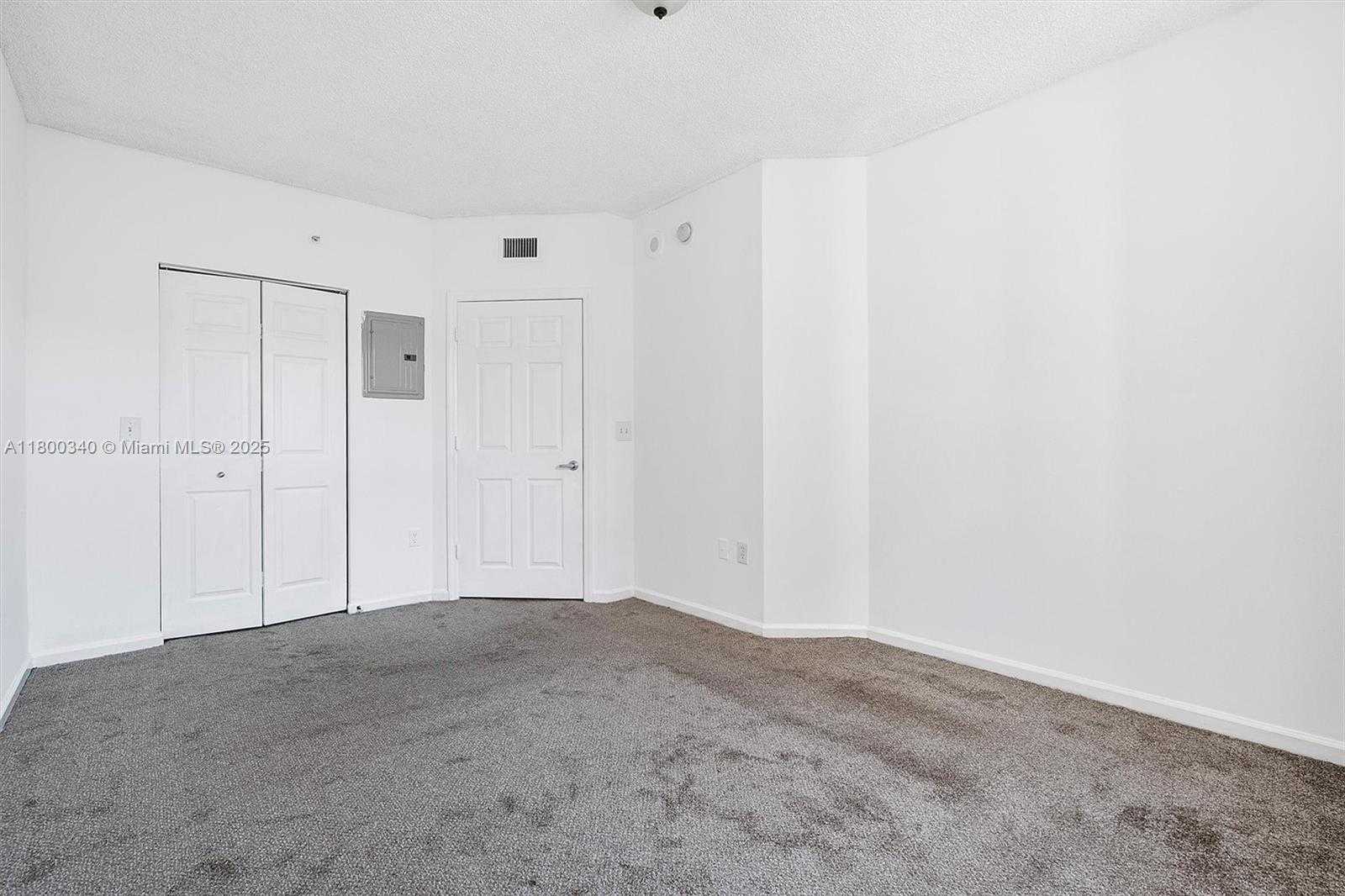 Small Image of 17150 NORTH BAY RD #2619, Sunny Isles Beach Number 15
