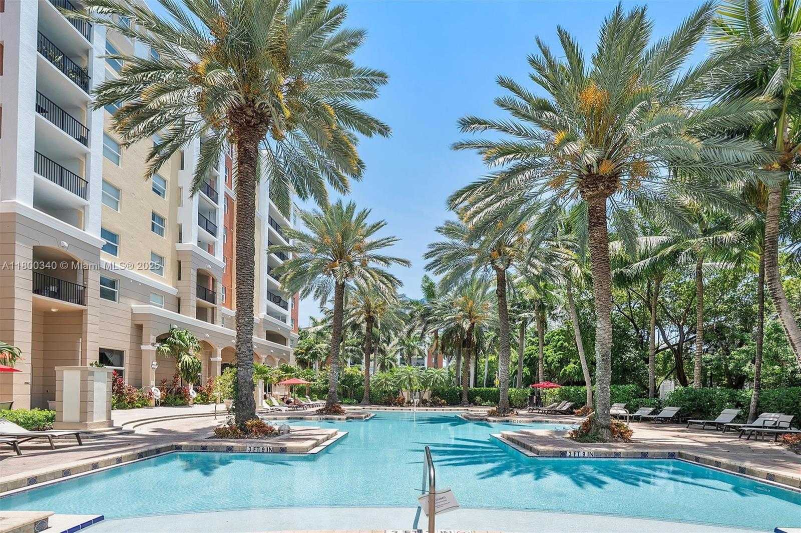 Small Image of 17150 NORTH BAY RD #2619, Sunny Isles Beach Number 2