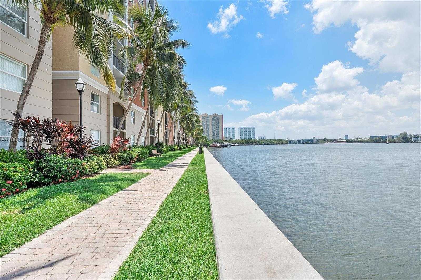 Small Image of 17150 NORTH BAY RD #2619, Sunny Isles Beach Number 3