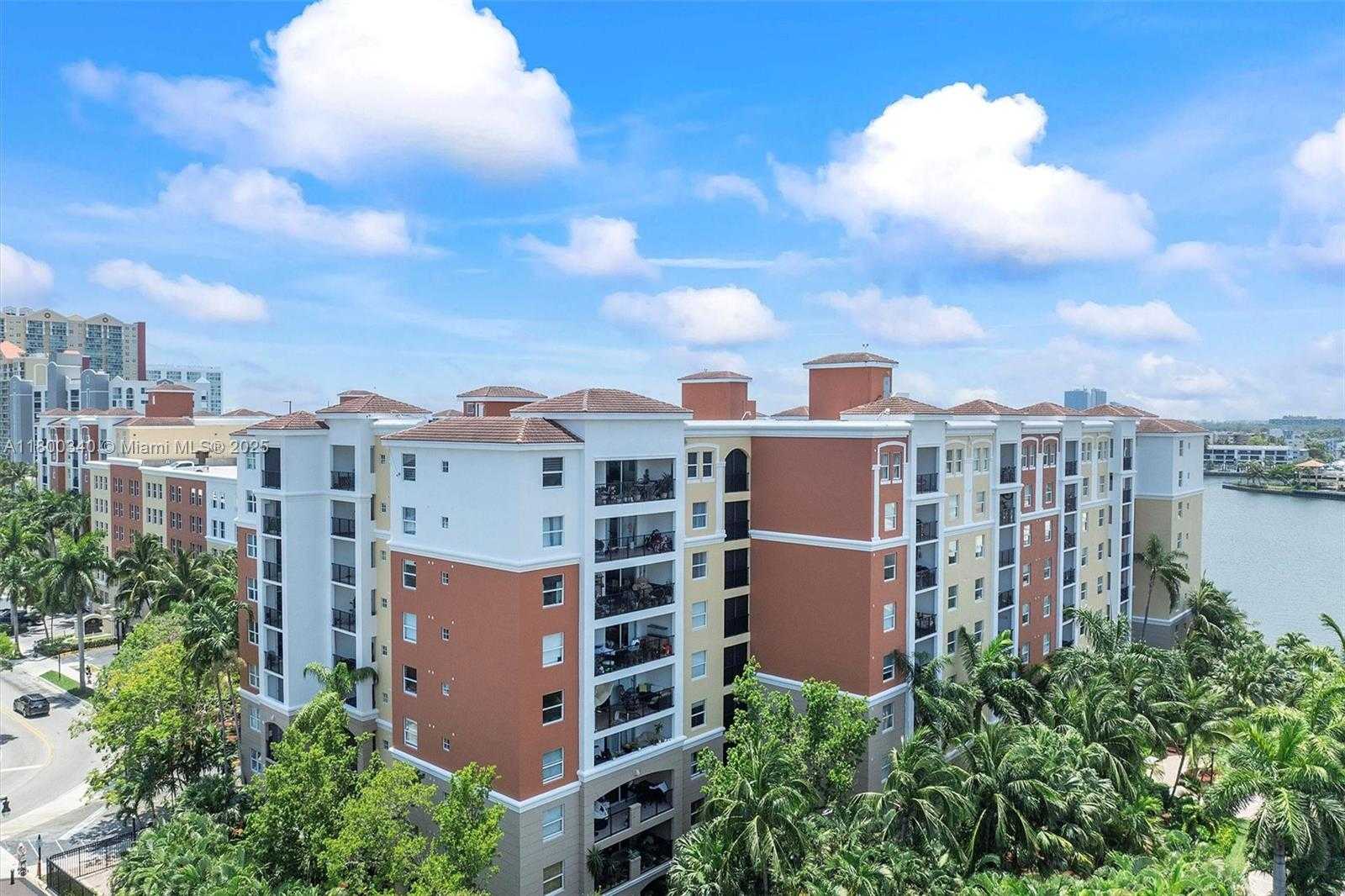 Small Image of 17150 NORTH BAY RD #2619, Sunny Isles Beach Number 38