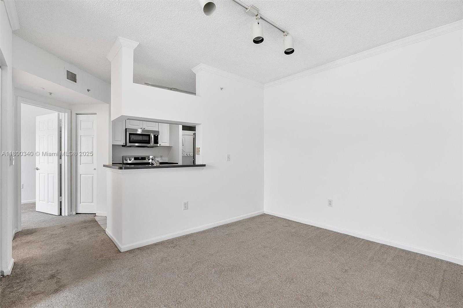 Small Image of 17150 NORTH BAY RD #2619, Sunny Isles Beach Number 9