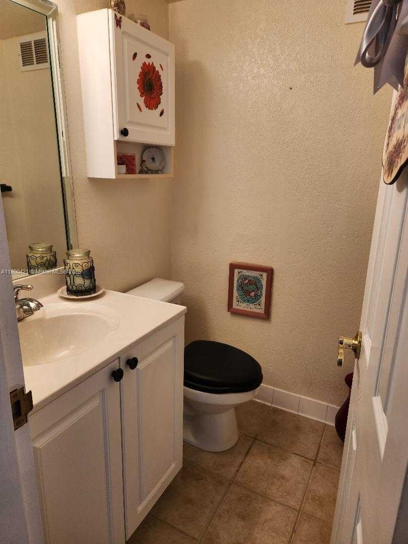 Small Image of 2501 SOUTH OCEAN DR #723, Hollywood Number 13