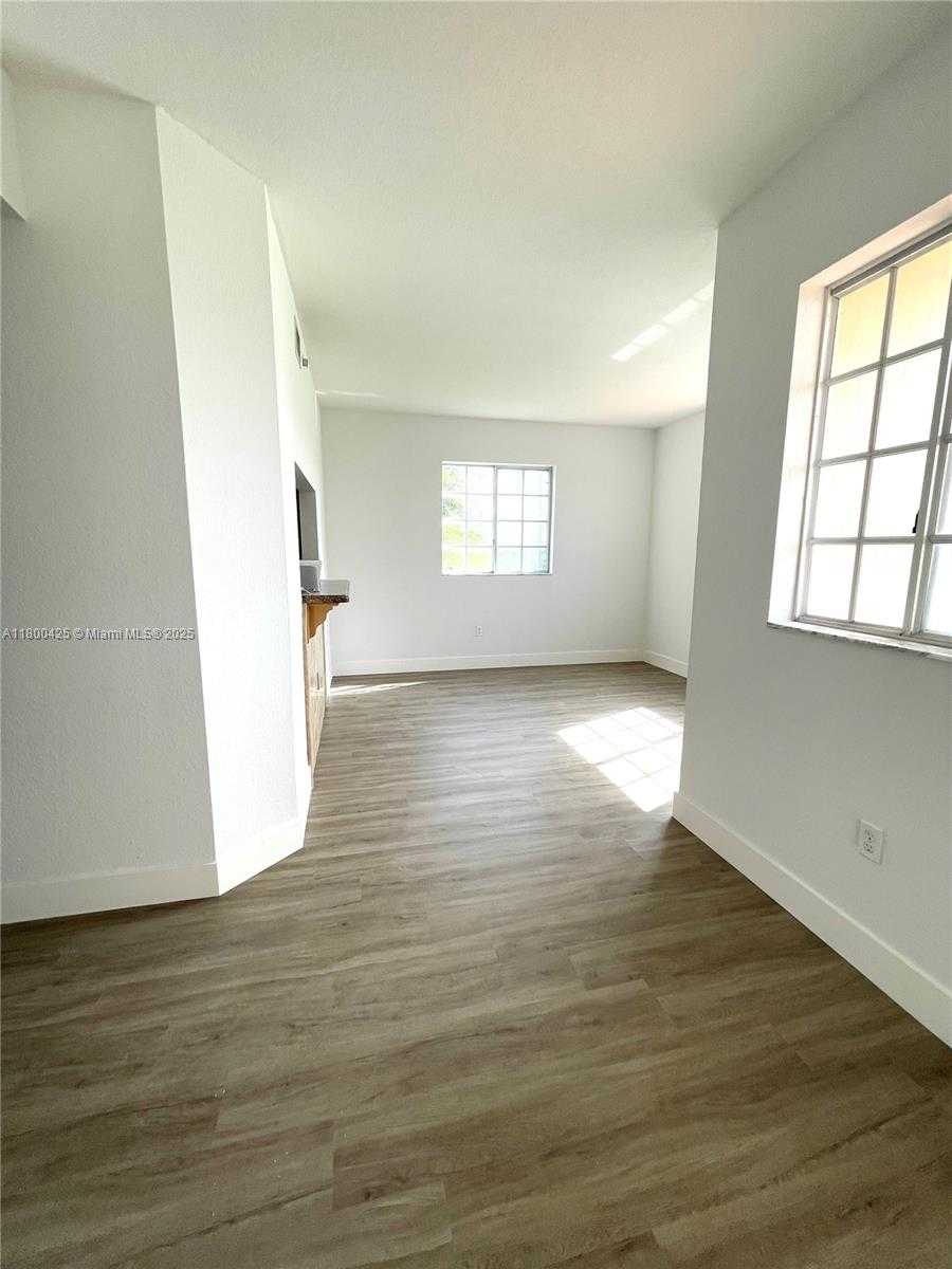 Small Image of 17415 NORTH WEST 75TH PL #208, Hialeah Number 22