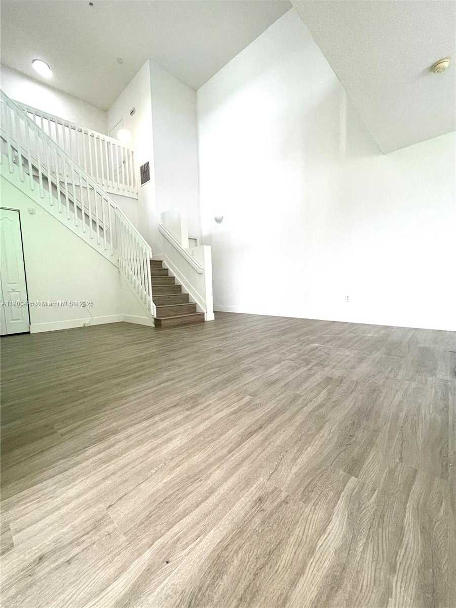 Small Image of 17415 NORTH WEST 75TH PL #208, Hialeah Number 5