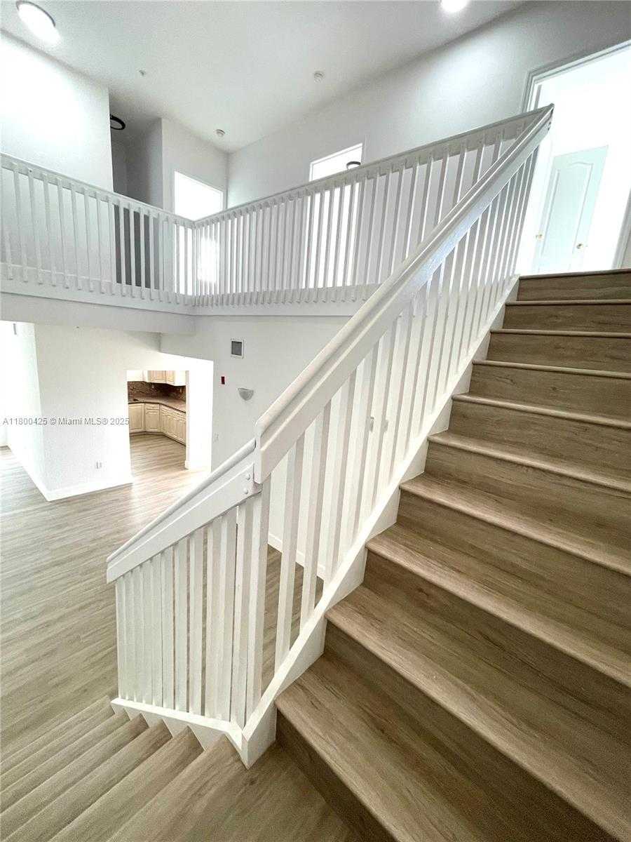 Small Image of 17415 NORTH WEST 75TH PL #208, Hialeah Number 7