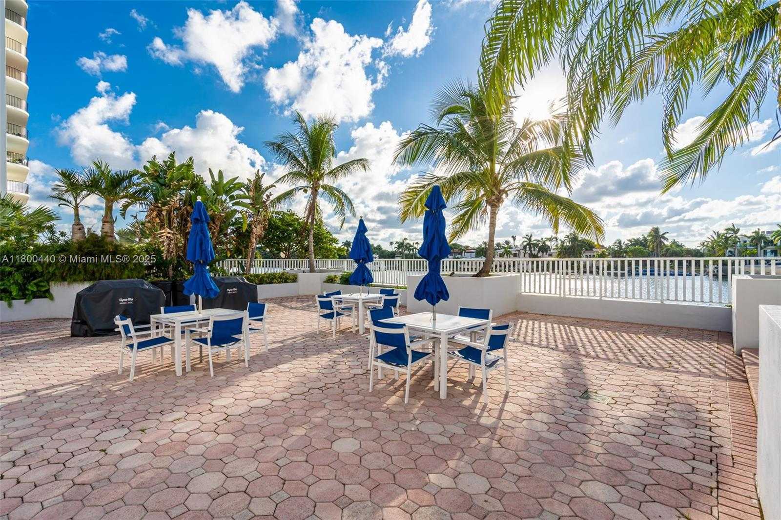 Small Image of 5700 COLLINS AVE #4A, Miami Beach Number 17