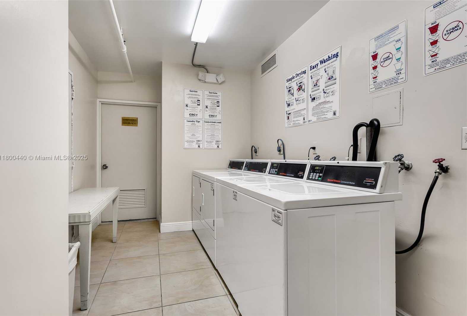 Small Image of 5700 COLLINS AVE #4A, Miami Beach Number 27