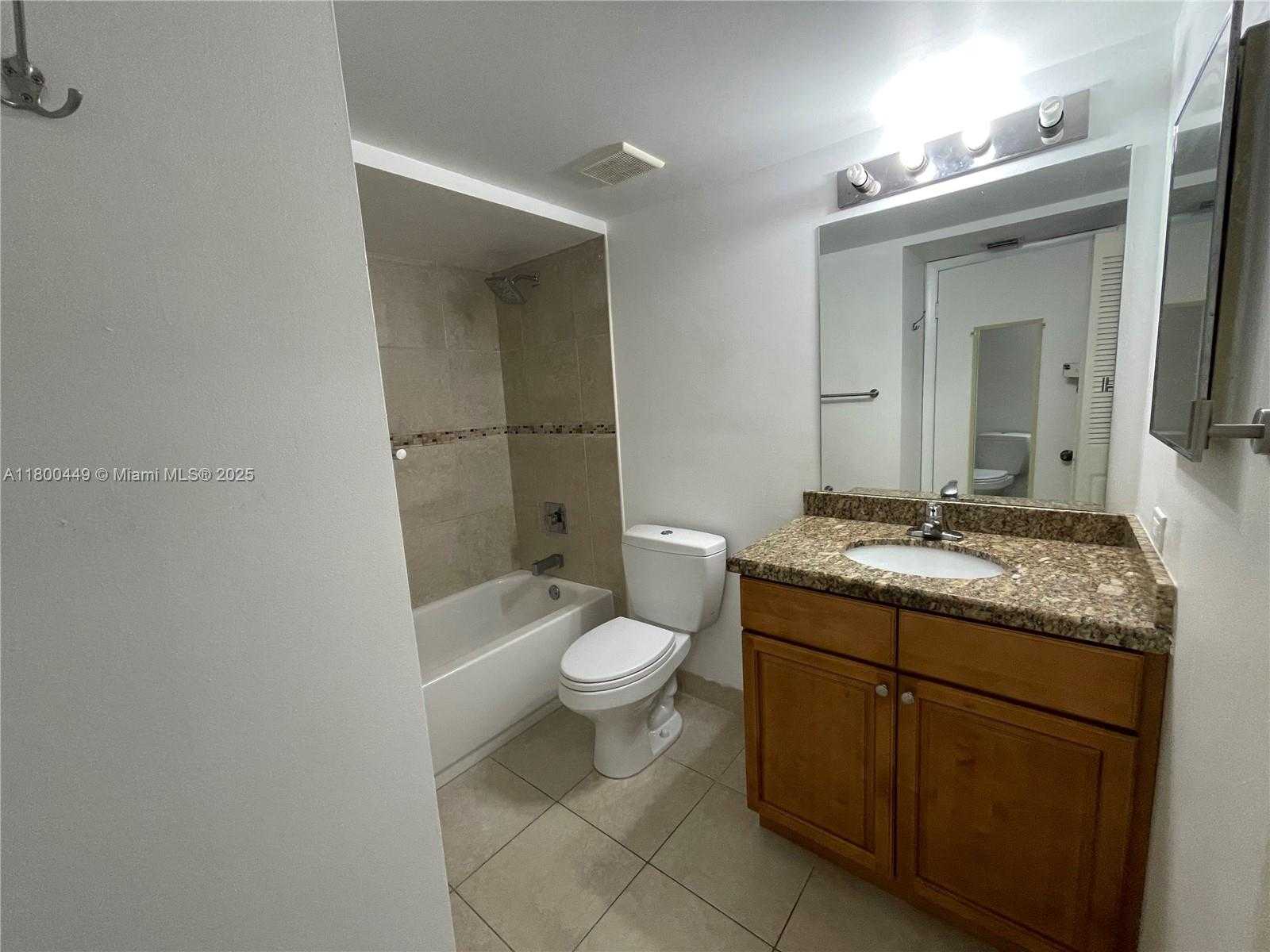 Small Image of 8180 #531, Doral Number 10