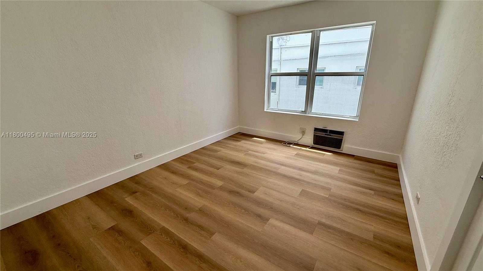 Small Image of 7334 HARDING AVE #3, Miami Beach Number 10