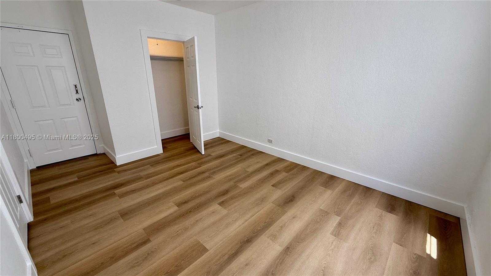Small Image of 7334 HARDING AVE #3, Miami Beach Number 12
