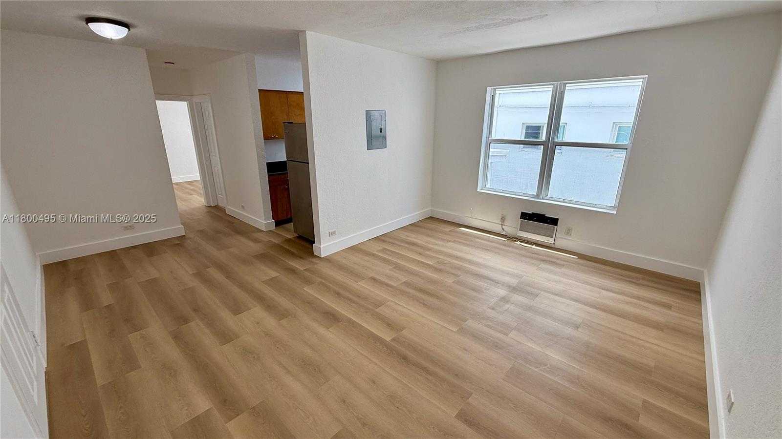 Small Image of 7334 HARDING AVE #3, Miami Beach Number 2