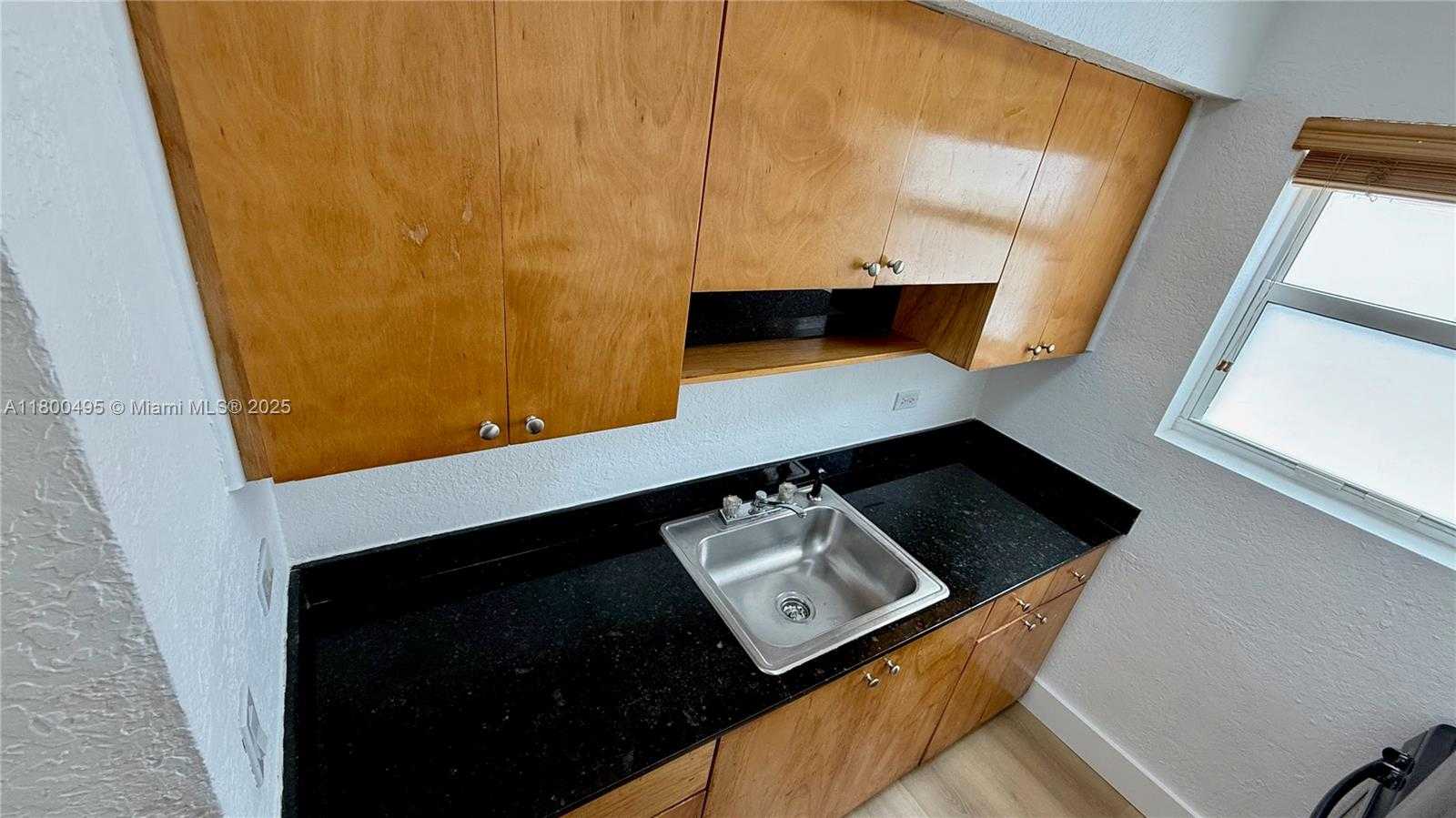 Small Image of 7334 HARDING AVE #3, Miami Beach Number 21