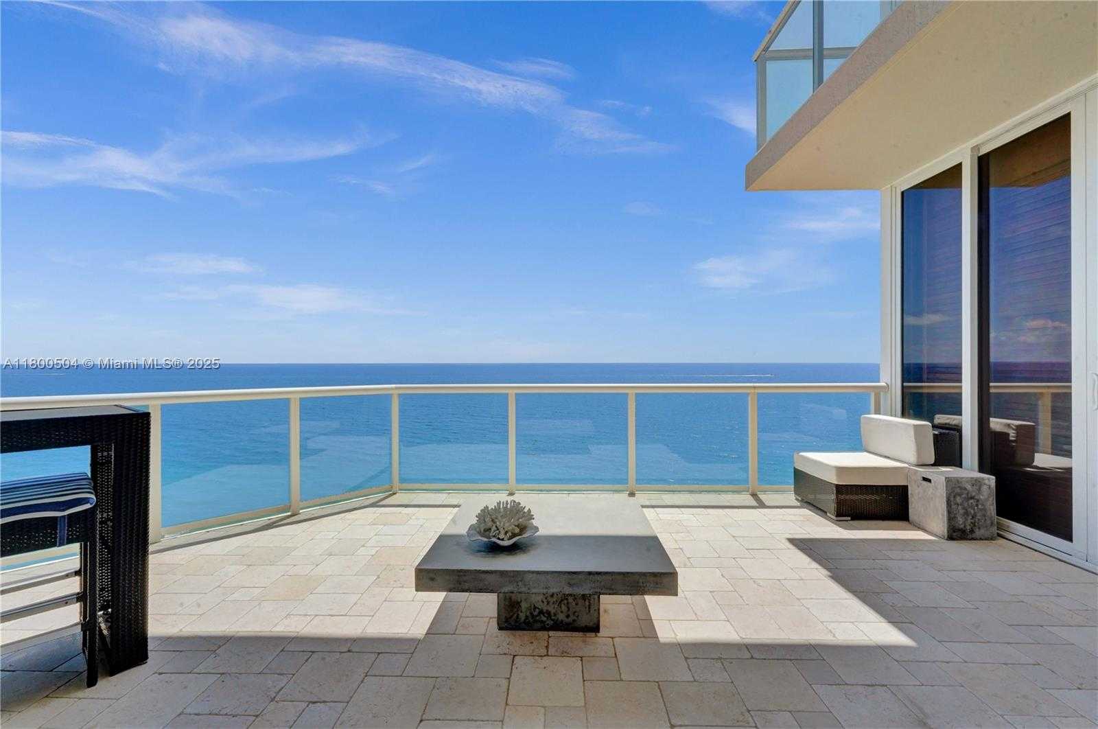 Small Image of 6051 NORTH OCEAN DR #PH5, Hollywood Number 10