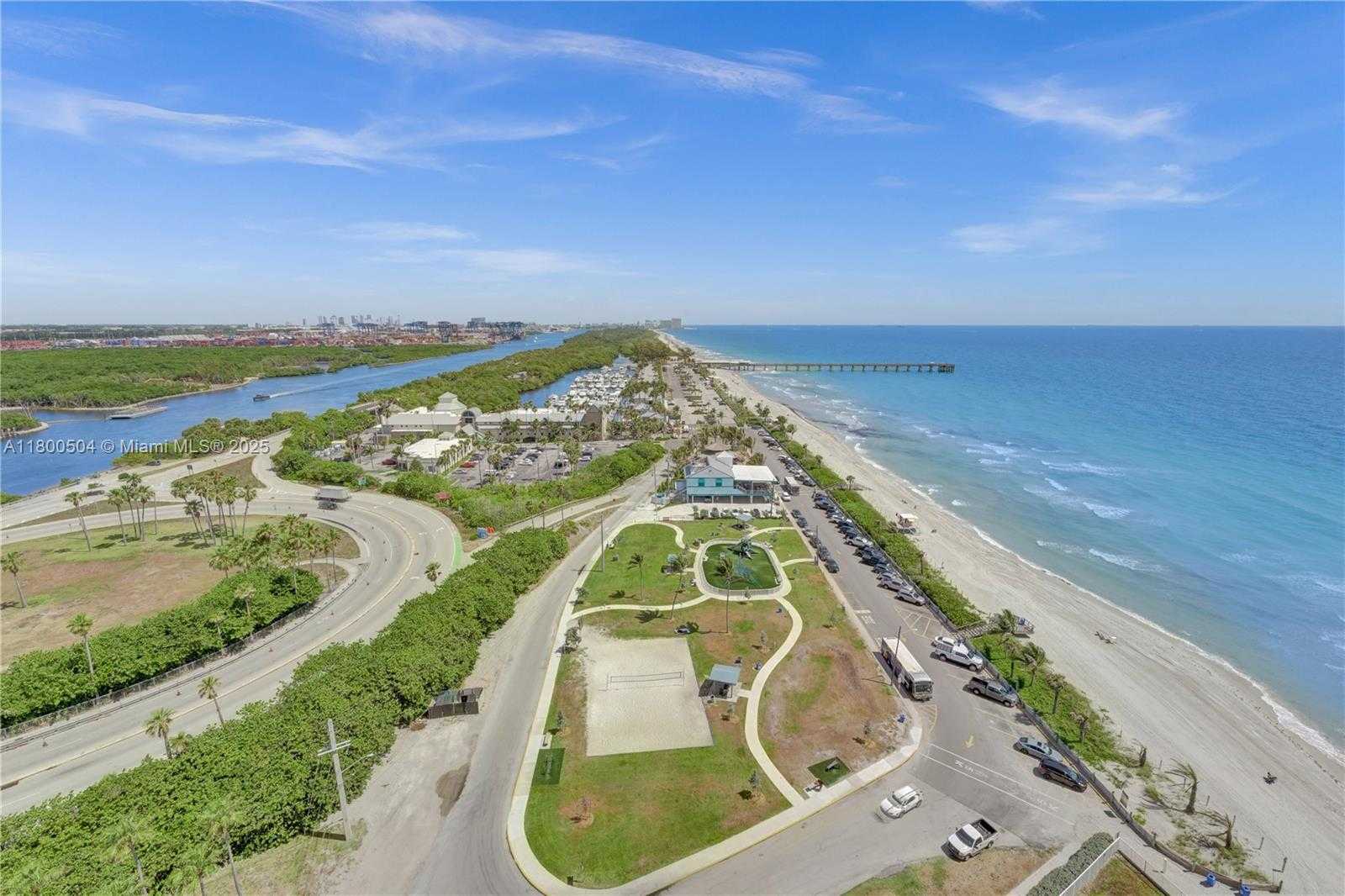 Small Image of 6051 NORTH OCEAN DR #PH5, Hollywood Number 17