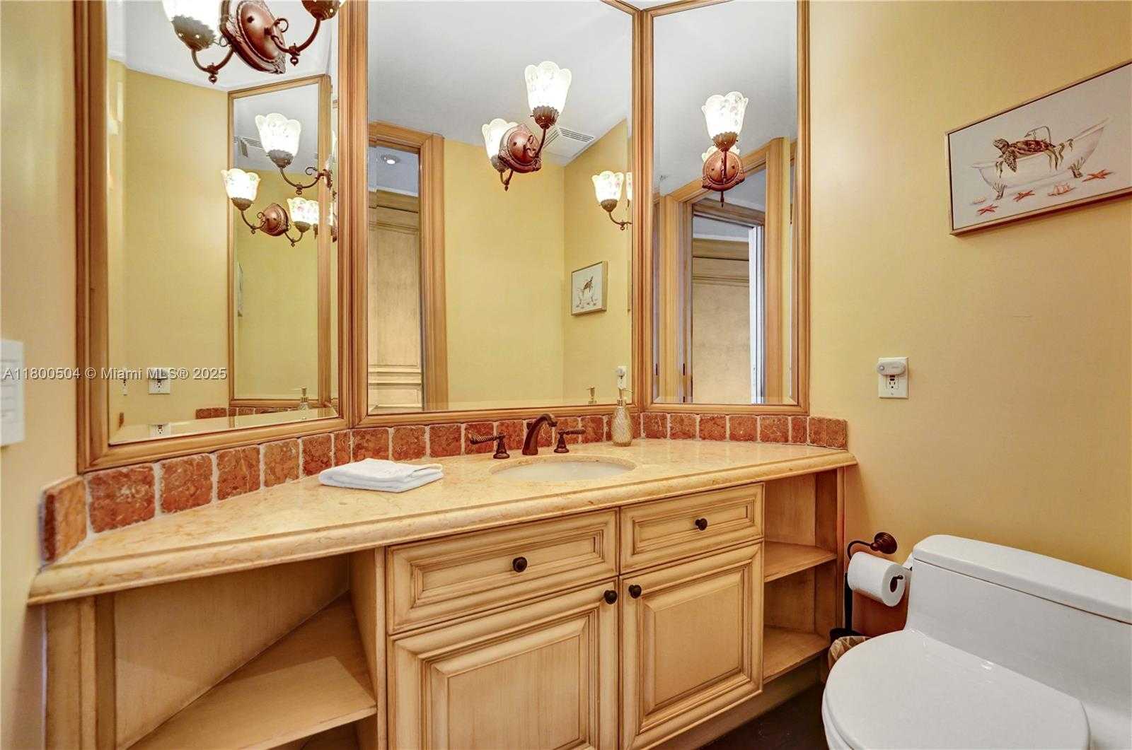 Small Image of 6051 NORTH OCEAN DR #PH5, Hollywood Number 31