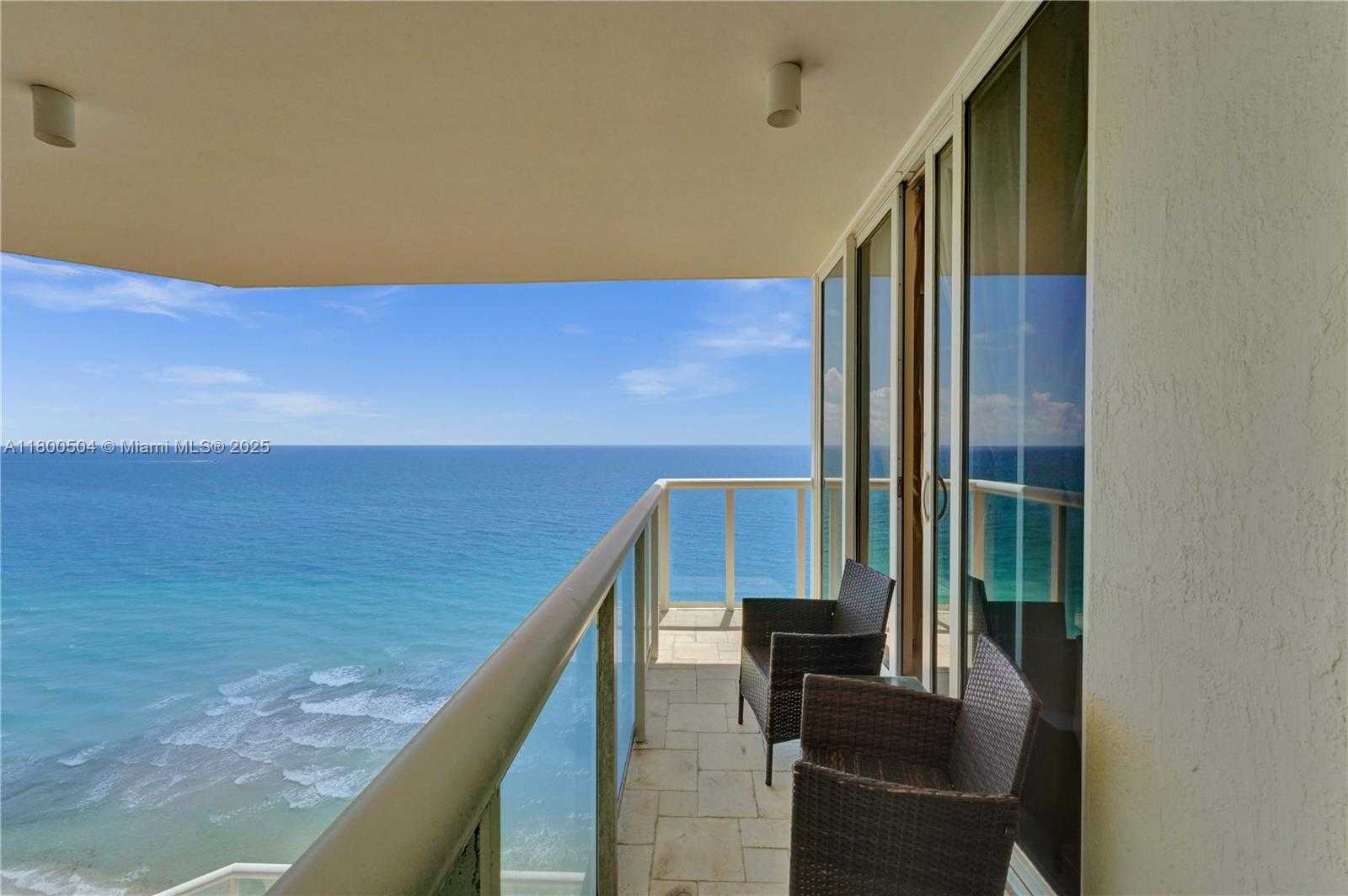 Small Image of 6051 NORTH OCEAN DR #PH5, Hollywood Number 39