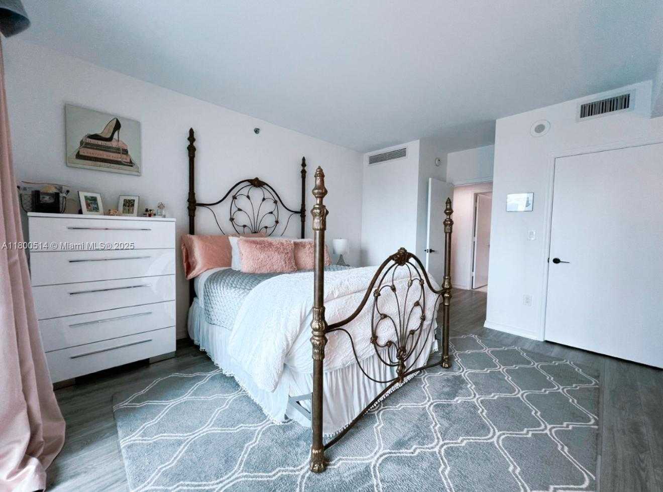 Small Image of 55 SOUTH EAST 6TH ST #2304, Miami Number 7