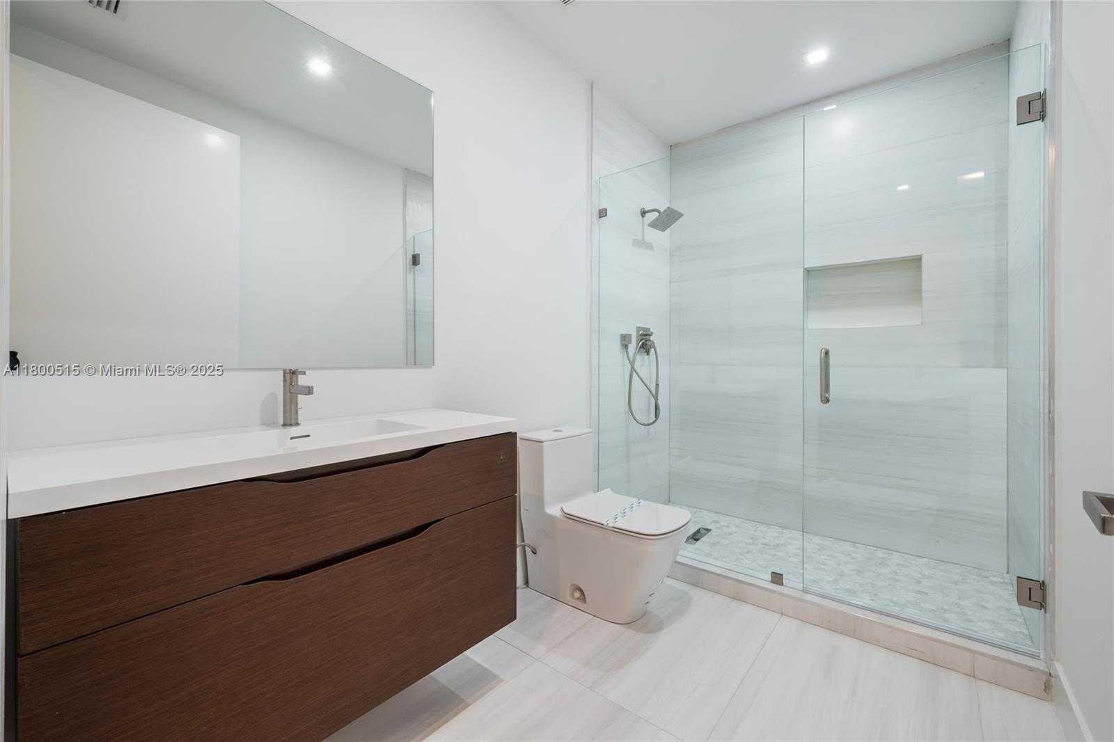 Small Image of 3637 SOUTH WEST 3RD AVE #RIGHT, Miami Number 18