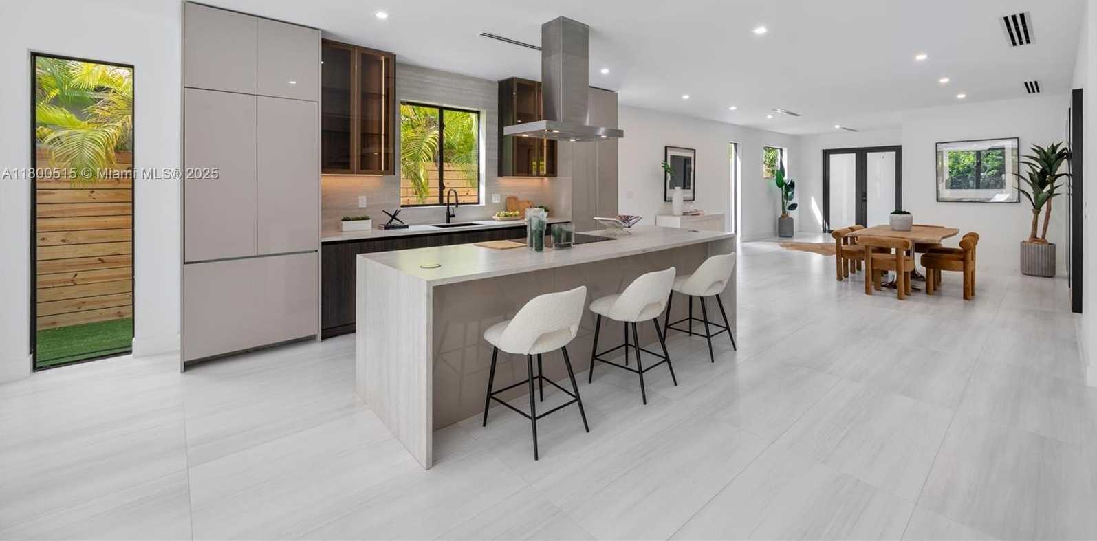 Small Image of 3637 SOUTH WEST 3RD AVE #RIGHT, Miami Number 4