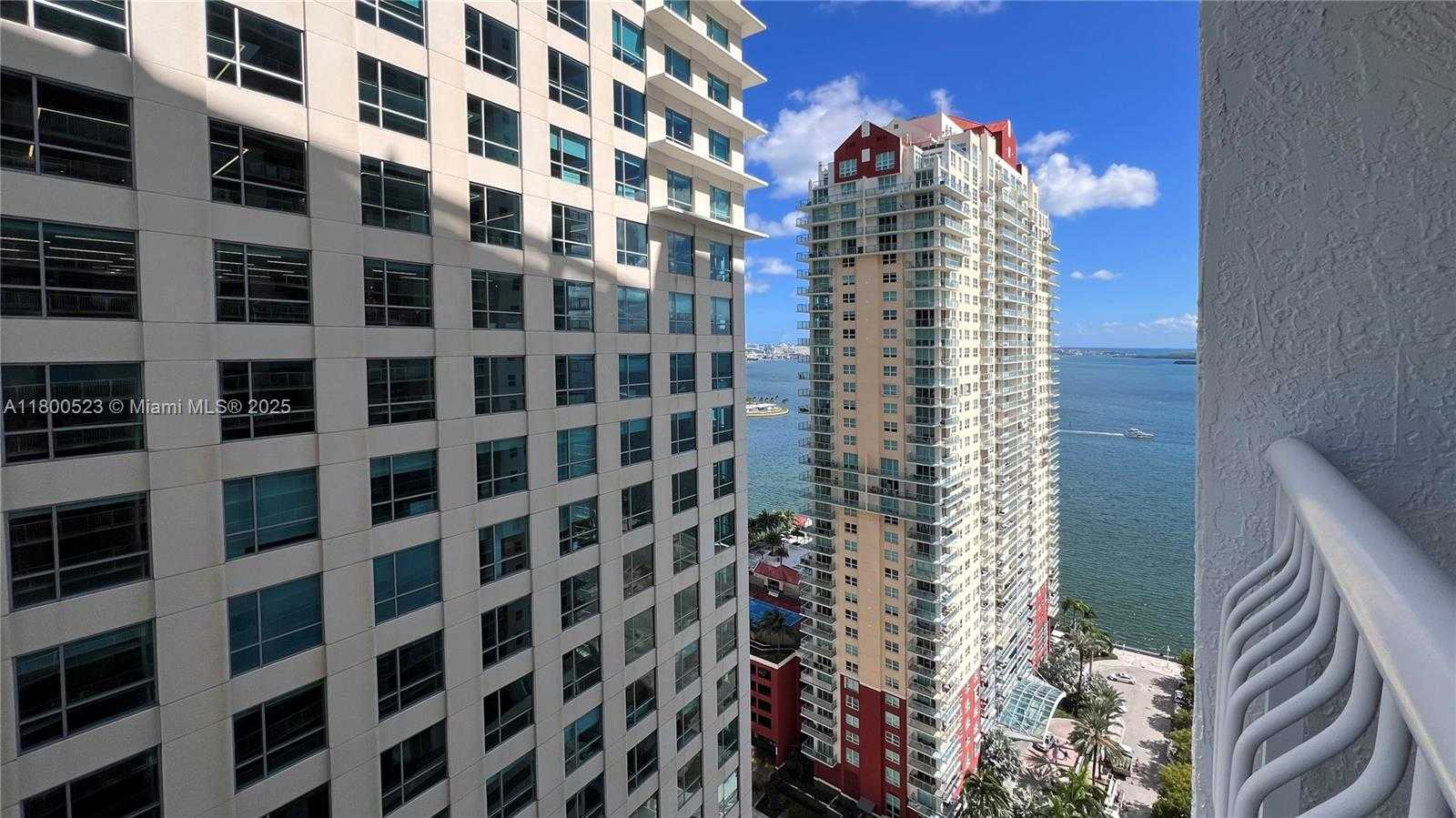 Small Image of 1200 BRICKELL BAY DR #2814, Miami Number 12