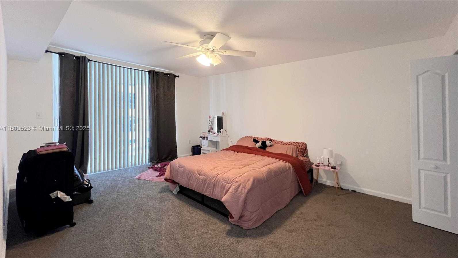 Small Image of 1200 BRICKELL BAY DR #2814, Miami Number 13
