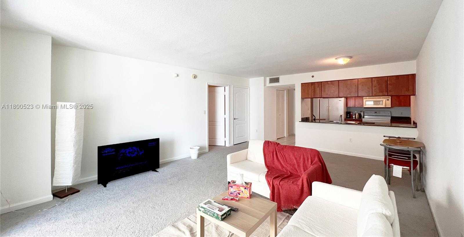Small Image of 1200 BRICKELL BAY DR #2814, Miami Number 7