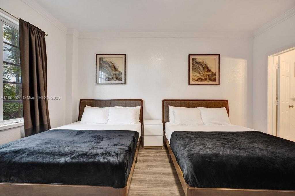 Small Image of 530 OCEAN DR #103, Miami Beach Number 10