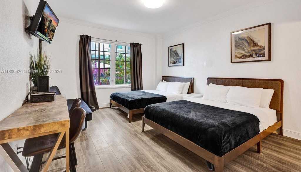 Small Image of 530 OCEAN DR #103, Miami Beach Number 7