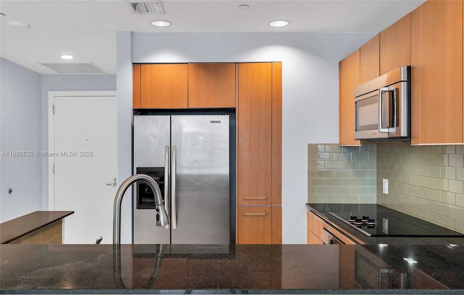 Small Image of 1060 BRICKELL AVE #1811, Miami Number 14