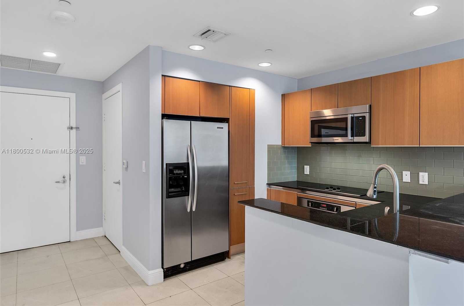Small Image of 1060 BRICKELL AVE #1811, Miami Number 15