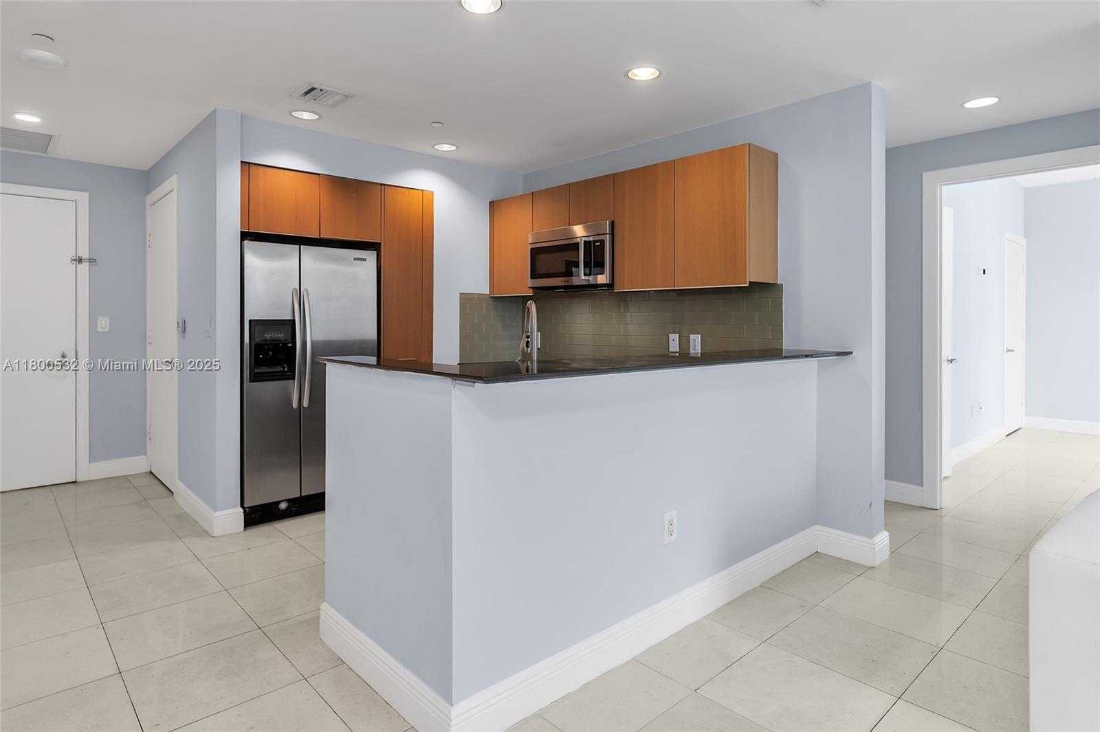Small Image of 1060 BRICKELL AVE #1811, Miami Number 16