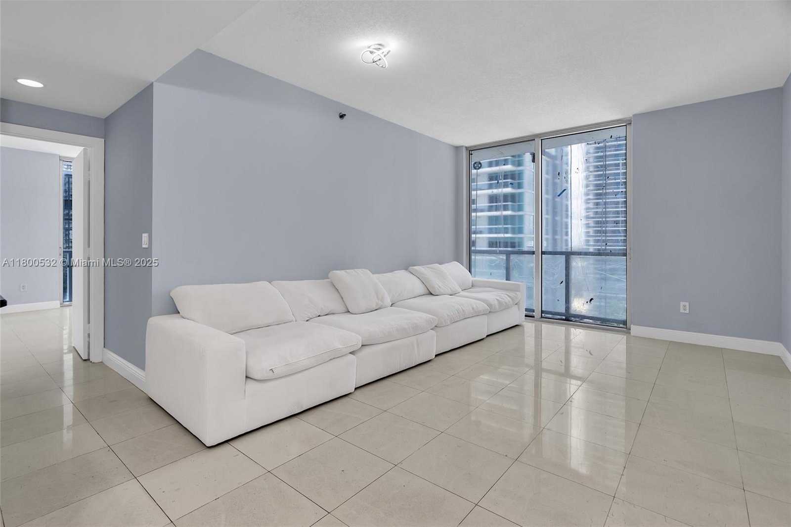 Small Image of 1060 BRICKELL AVE #1811, Miami Number 17