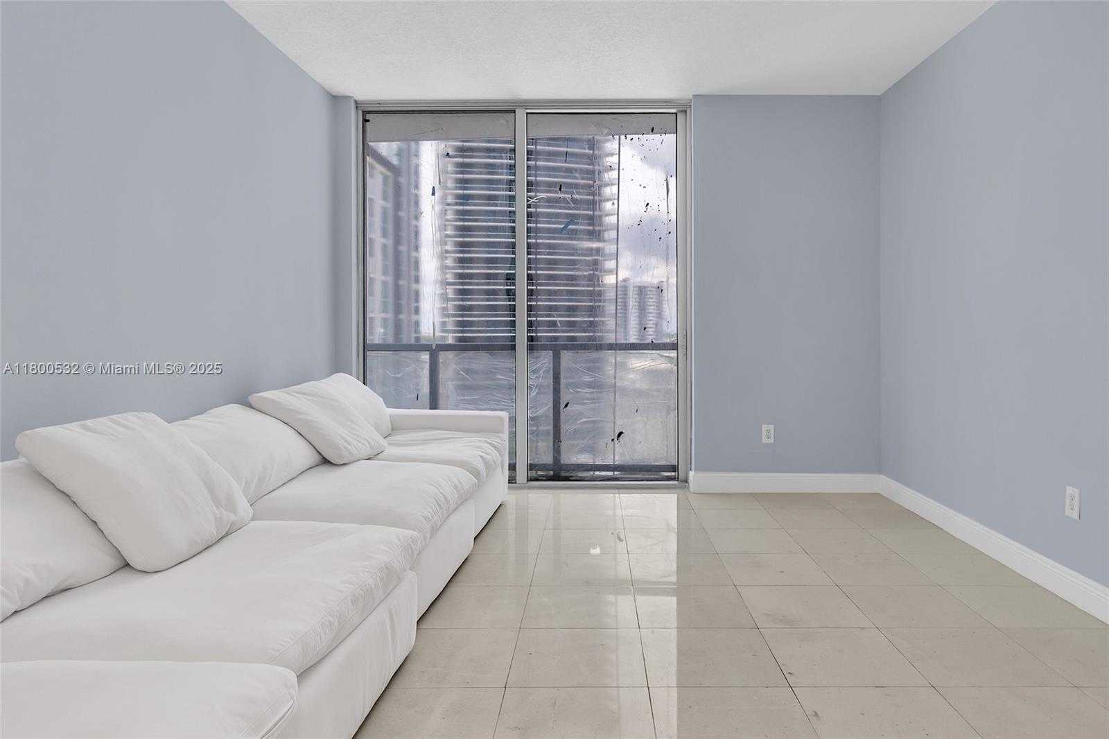 Small Image of 1060 BRICKELL AVE #1811, Miami Number 18