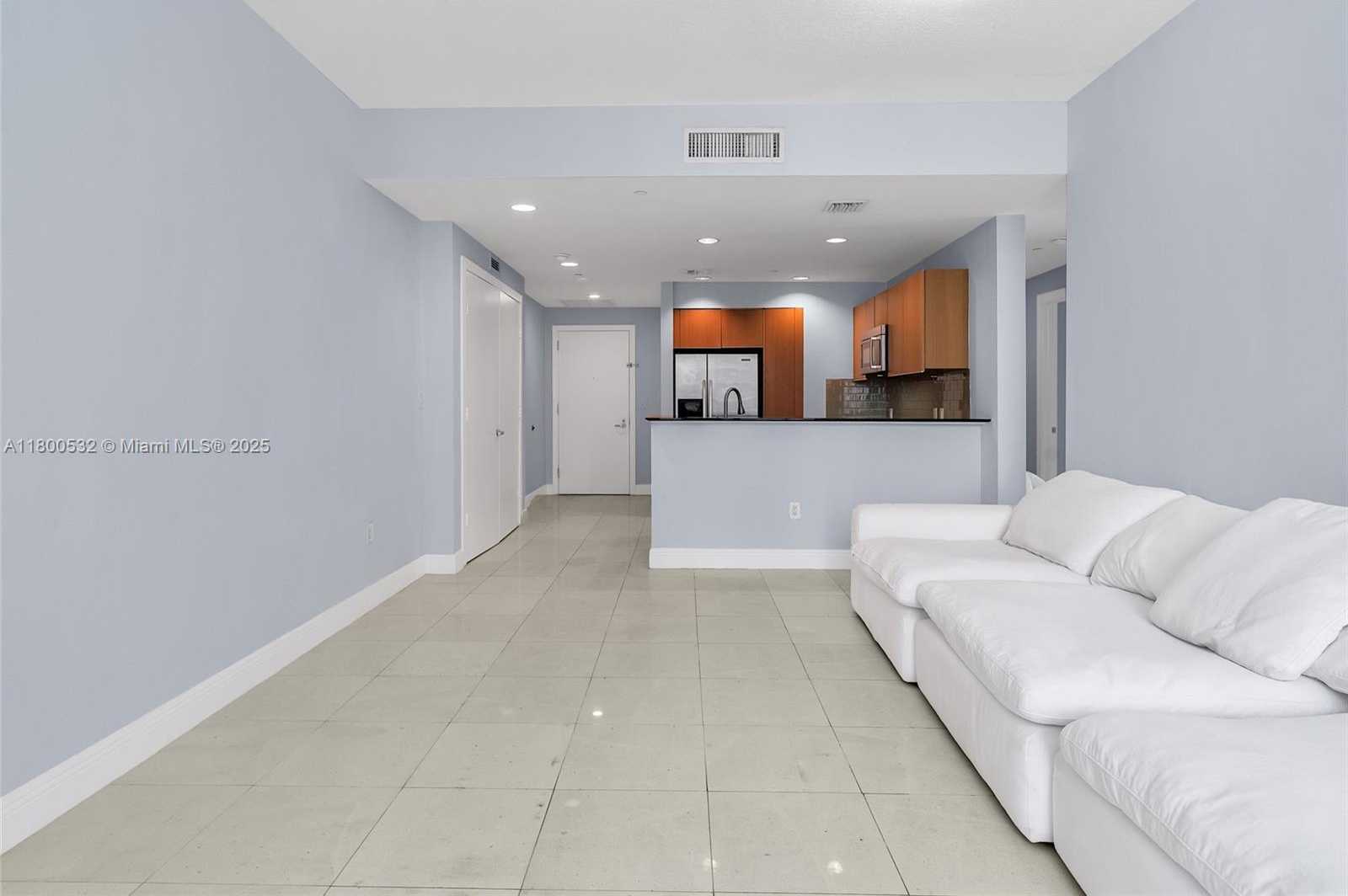 Small Image of 1060 BRICKELL AVE #1811, Miami Number 22