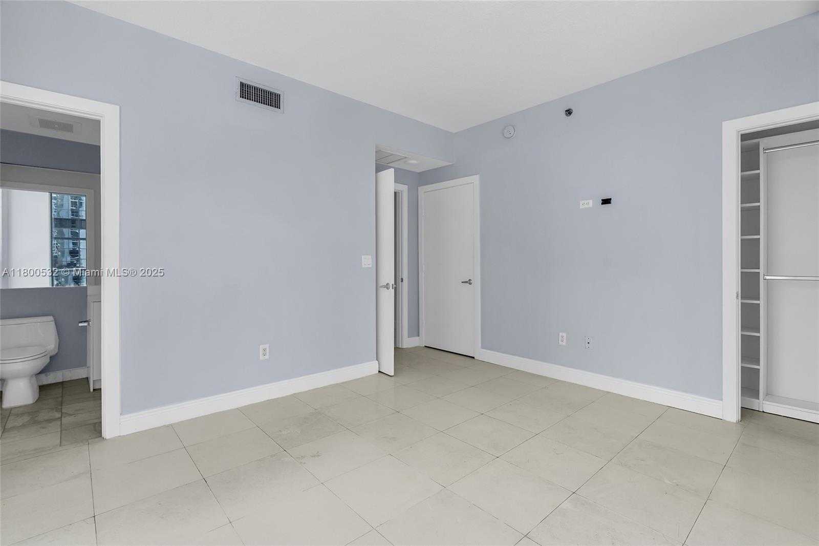 Small Image of 1060 BRICKELL AVE #1811, Miami Number 33