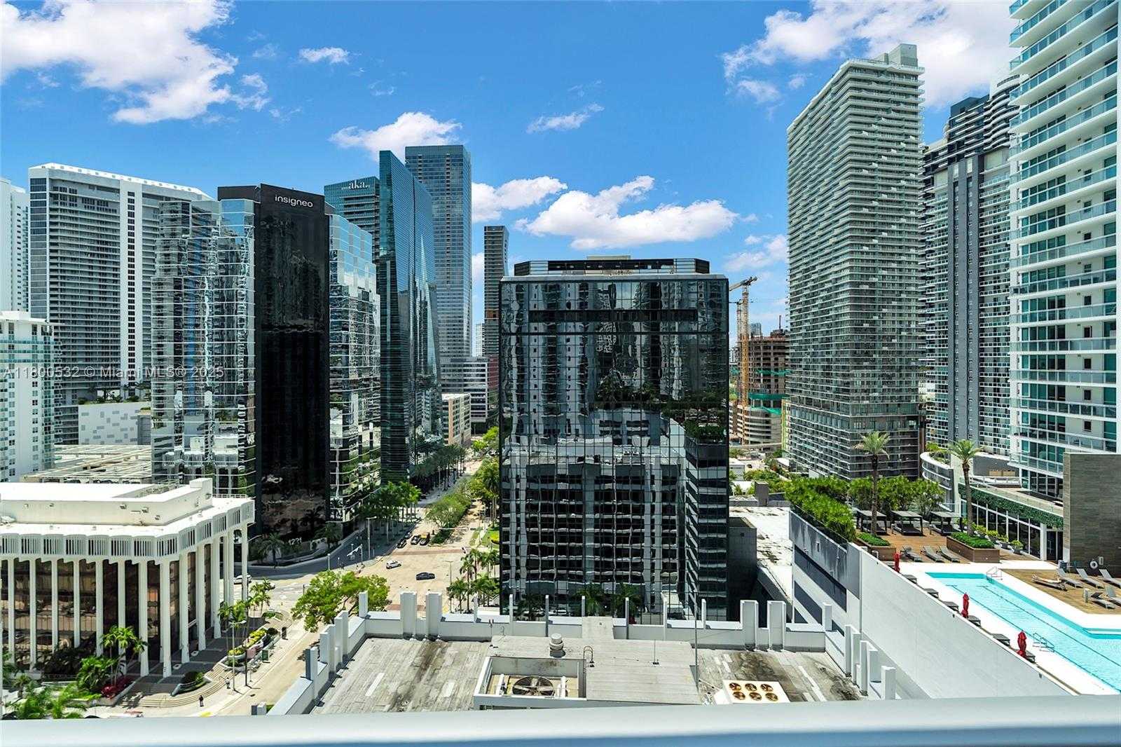 Small Image of 1060 BRICKELL AVE #1811, Miami Number 36
