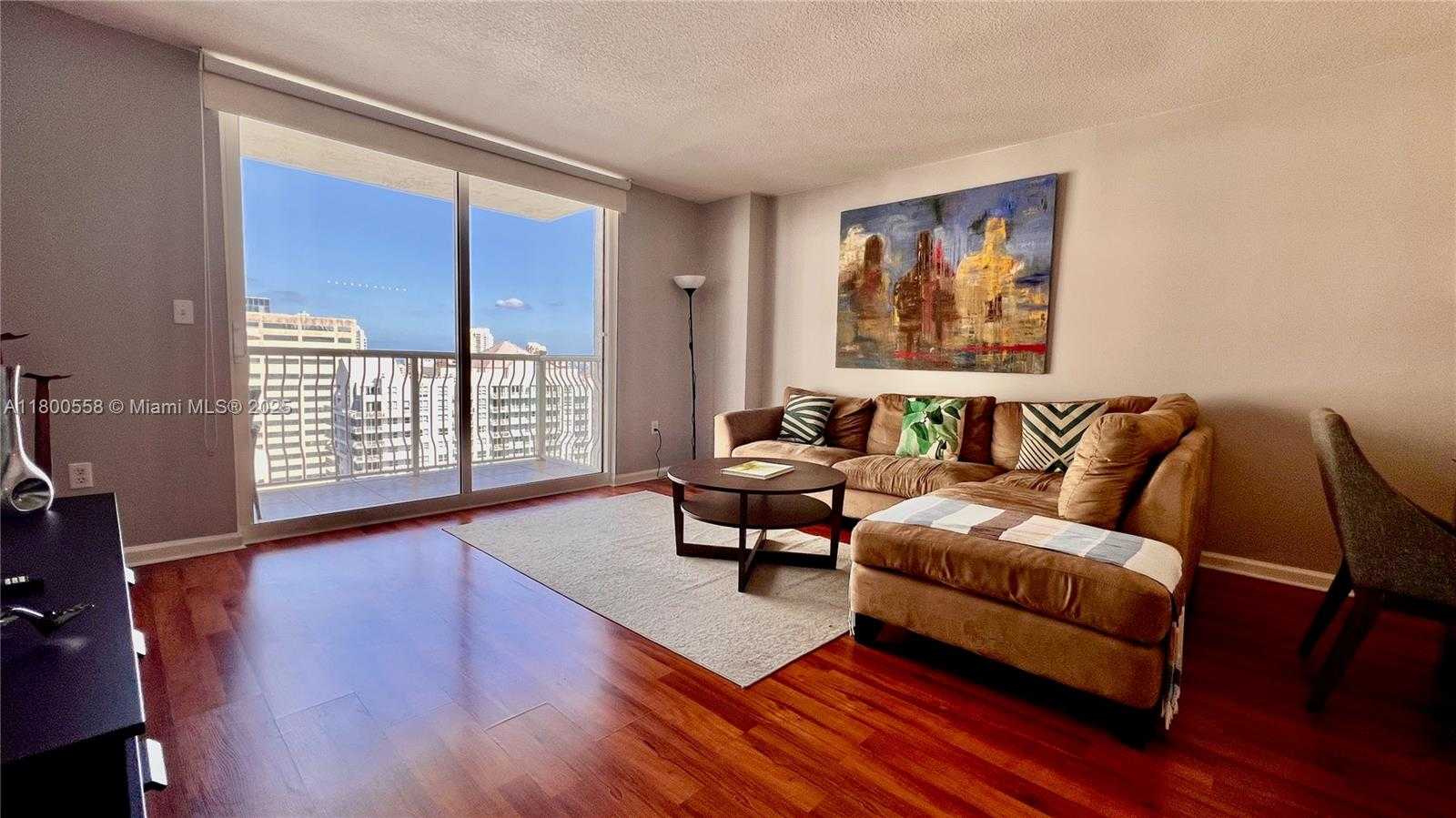 Small Image of 1200 #3704, Miami Number 2