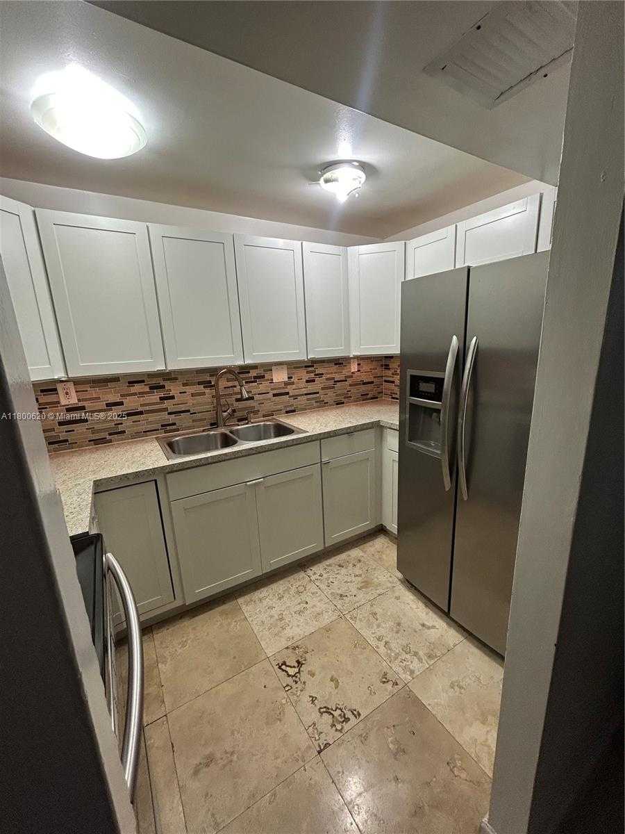 Small Image of 4675 WEST 18TH CT #806, Hialeah Number 3