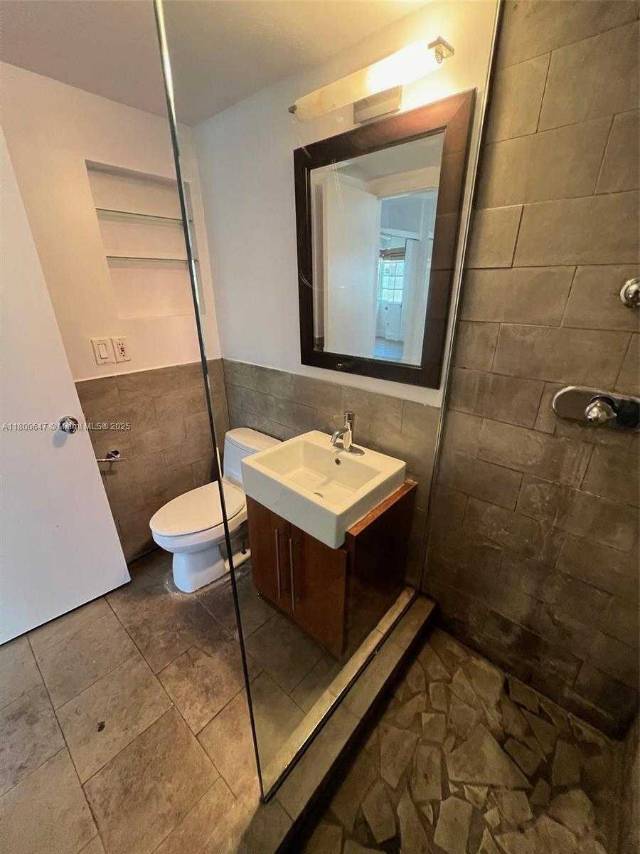 Small Image of 1605 LENOX AVE #1605-9, Miami Beach Number 11