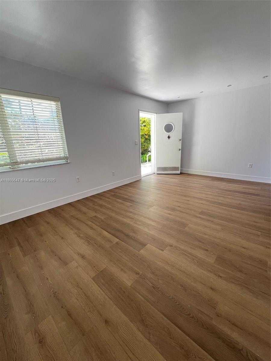 Small Image of 1605 LENOX AVE #1605-9, Miami Beach Number 5
