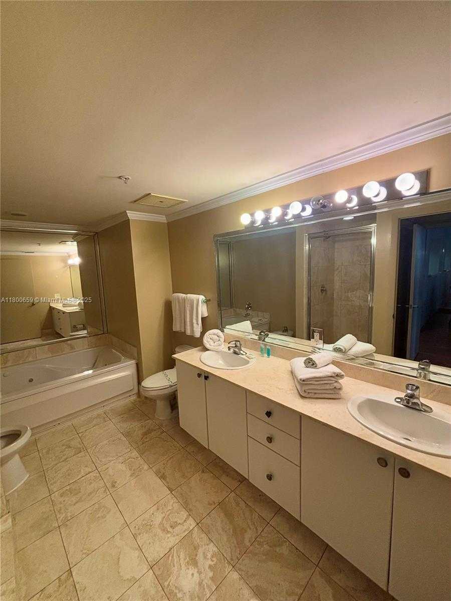 Small Image of 17375 COLLINS AVE #1704, Sunny Isles Beach Number 12