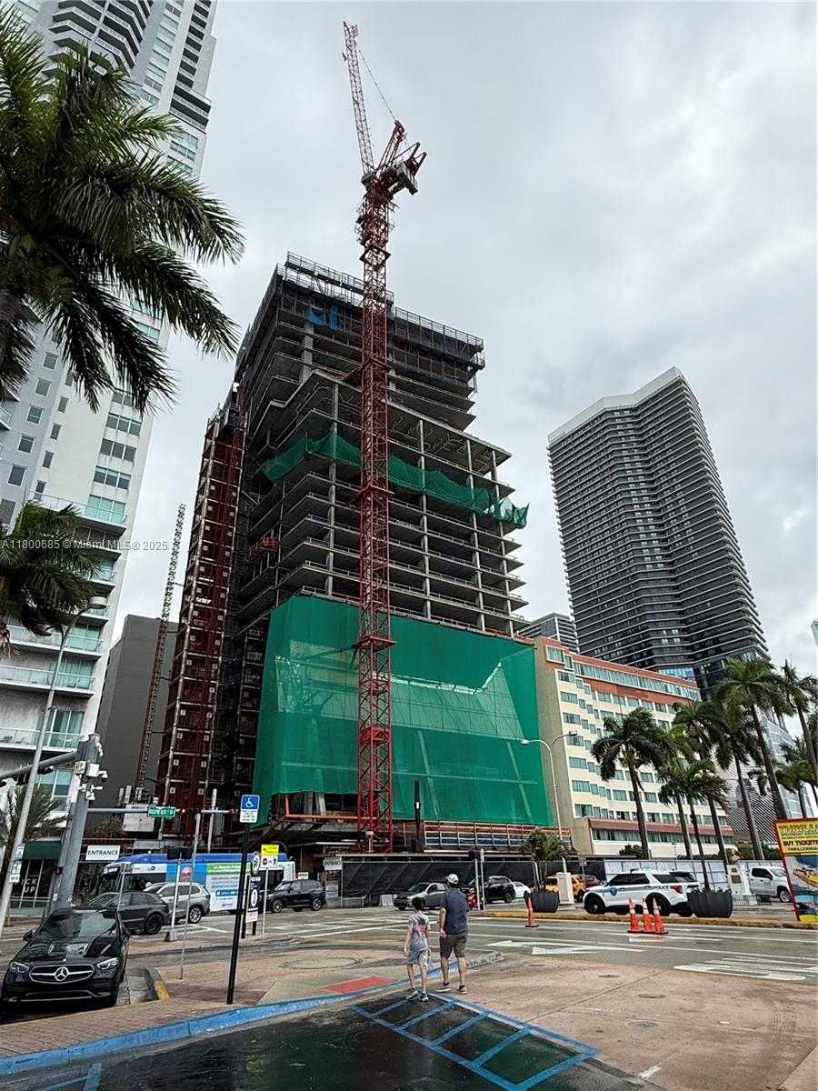Small Image of 300 NORTH BISCAYNE BLVD #8404, Miami Number 20